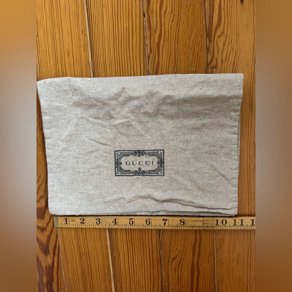 Gucci Dust Bags - Picture 2 of 8
